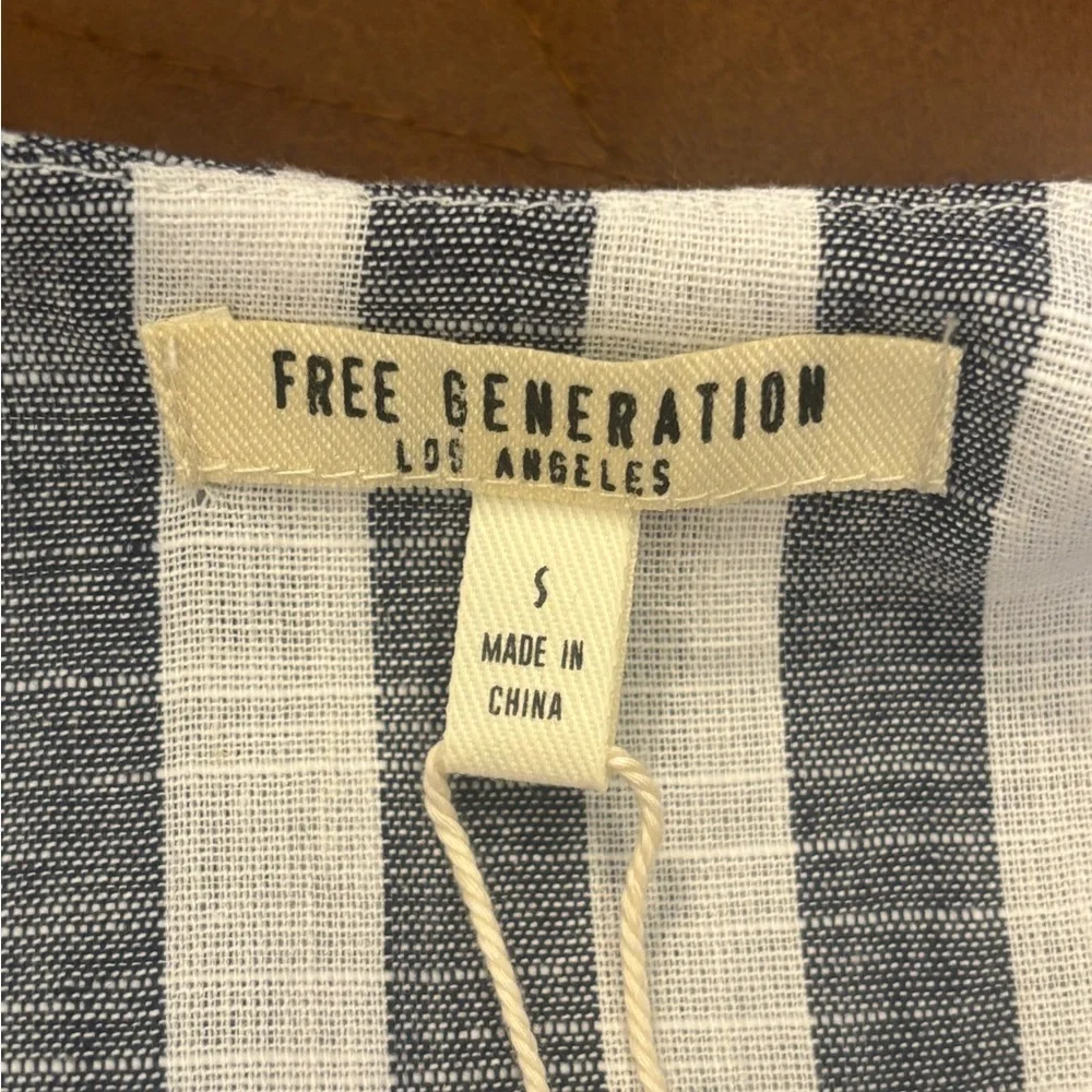 NWT Free Generation Ruffled Top - Picture 7 of 10